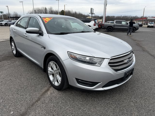2018 Ford Taurus SEL