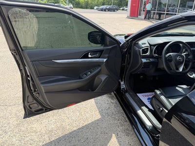 2023 Nissan Maxima SV