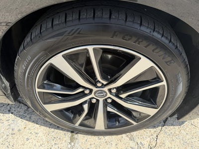 2023 Nissan Maxima SV