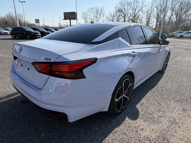 2025 Nissan Altima SR