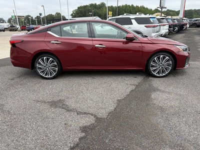 2025 Nissan Altima SL