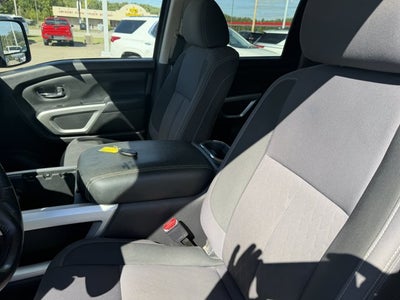 2021 Nissan Titan SV