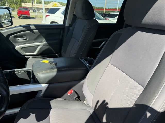 2021 Nissan Titan SV