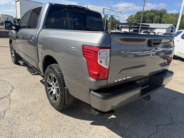 2021 Nissan Titan SV