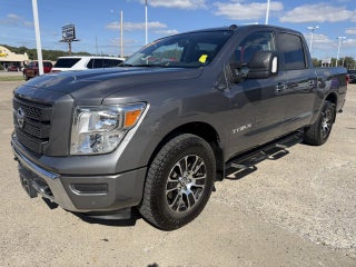 2021 Nissan Titan SV