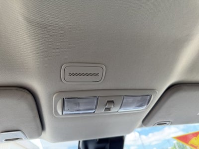 2022 Nissan Titan SV