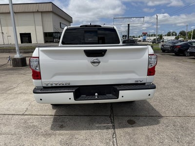2022 Nissan Titan SV