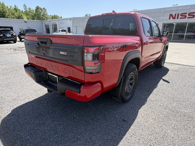 2026 Nissan Frontier Base