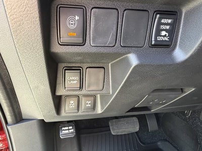 2026 Nissan Frontier Base