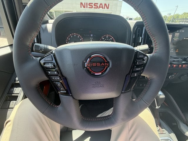 2026 Nissan Frontier Base