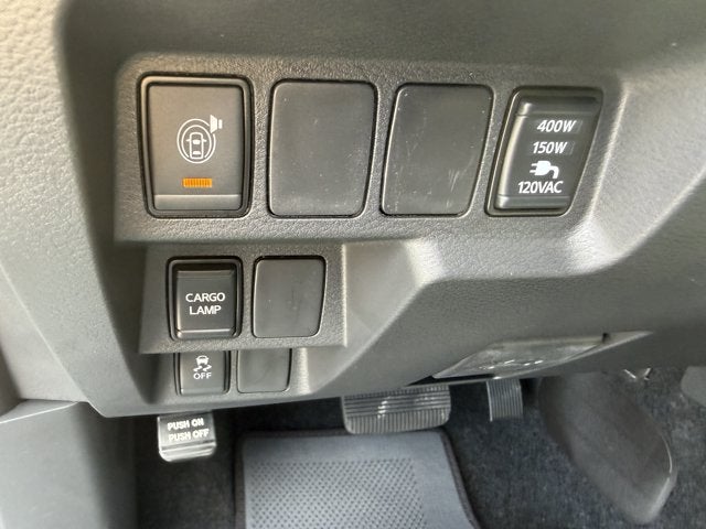 2027 Nissan Frontier SV