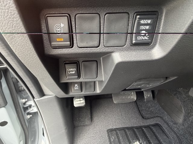 2027 Nissan Frontier SV