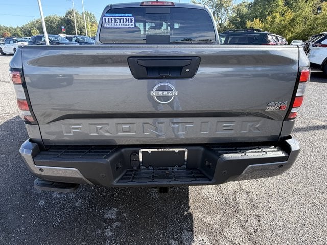 2027 Nissan Frontier SV