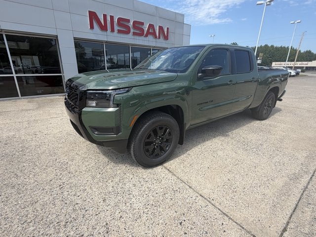 2027 Nissan Frontier SV
