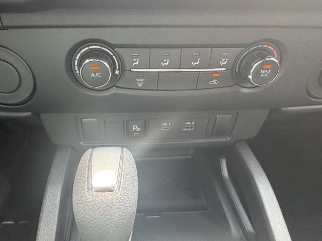 2027 Nissan Frontier SV