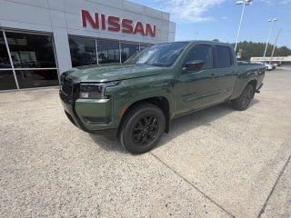 2027 Nissan Frontier SV