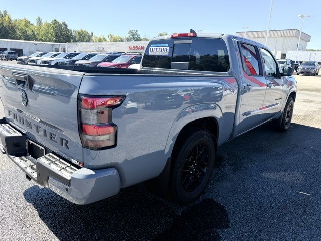 2027 Nissan Frontier SV
