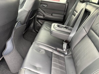 2025 Nissan Frontier SL