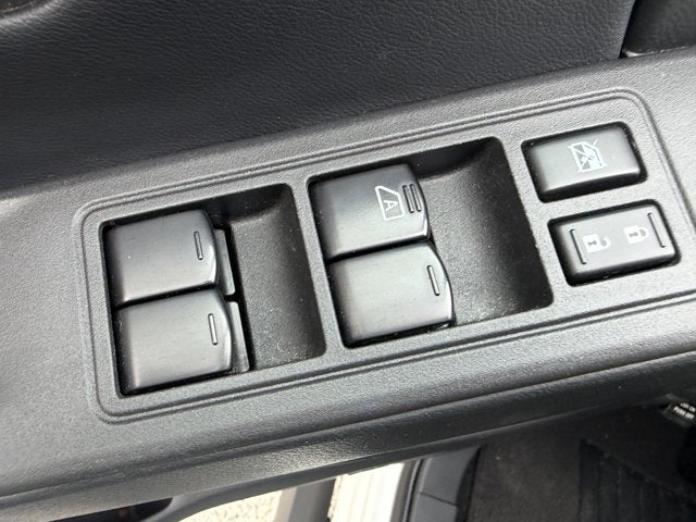 2025 Nissan Frontier SL