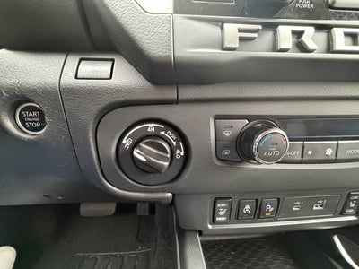 2025 Nissan Frontier SL