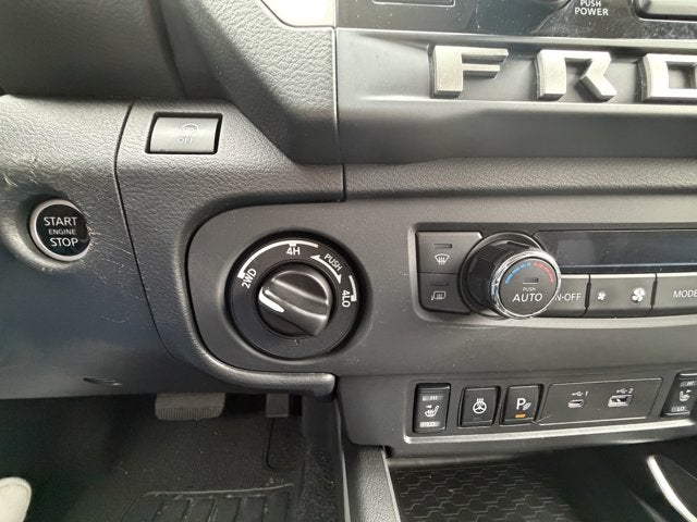 2025 Nissan Frontier SL