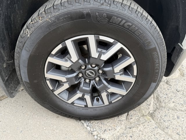 2025 Nissan Frontier SL