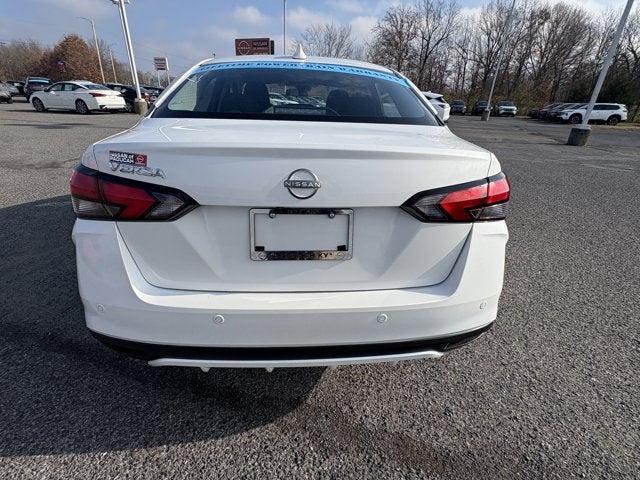 2025 Nissan Versa SV