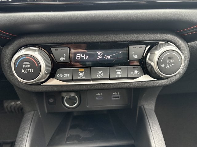 2025 Nissan Versa SR