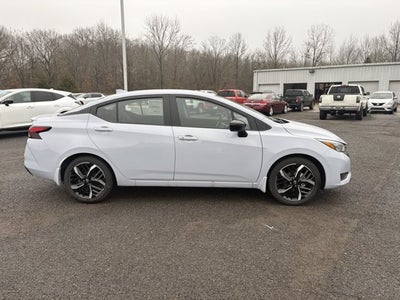 2025 Nissan Versa SR
