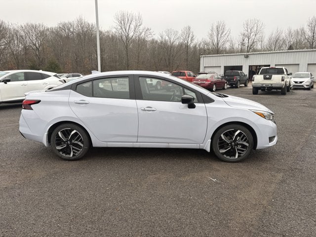 2025 Nissan Versa SR