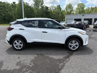 2025 Nissan Kicks Play S
