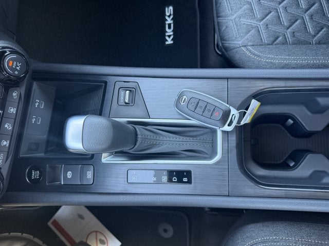 2027 Nissan Kicks SV