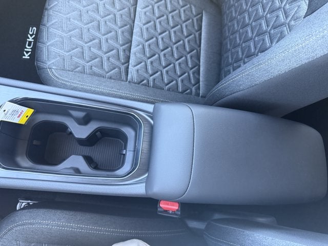 2027 Nissan Kicks SV