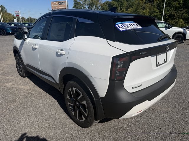 2027 Nissan Kicks SV