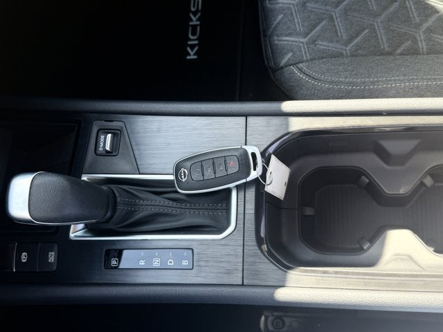 2027 Nissan Kicks SV