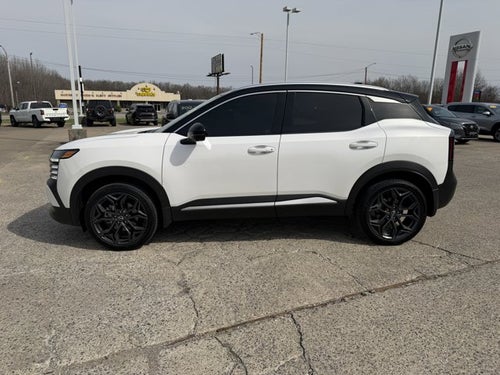 2025 Nissan Kicks SR