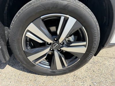 2024 Nissan Rogue SL