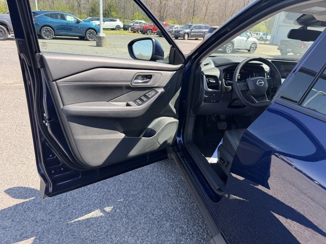 2026 Nissan Rogue SL