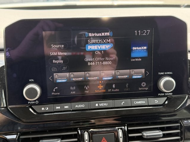 2025 Nissan Pathfinder SV