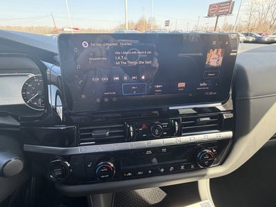 2026 Nissan Pathfinder SV