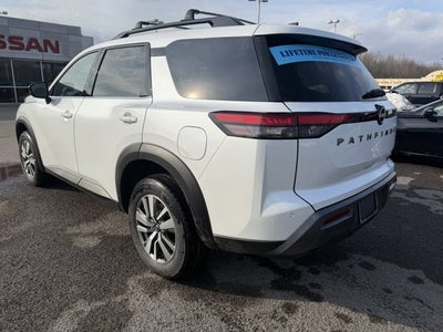 2026 Nissan Pathfinder SV