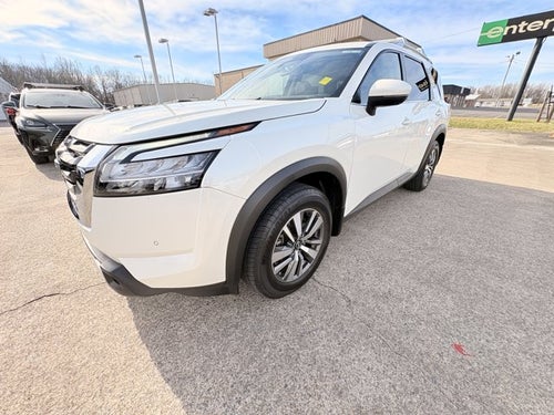 2024 Nissan Pathfinder SL