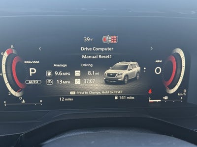 2026 Nissan Pathfinder SL