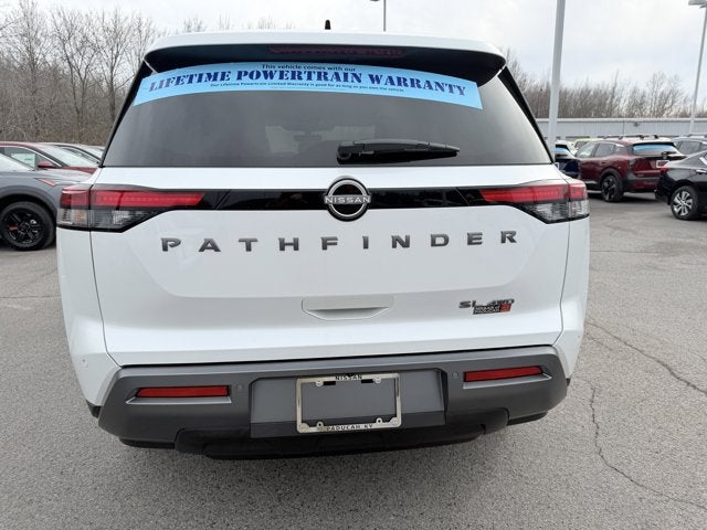 2026 Nissan Pathfinder SL