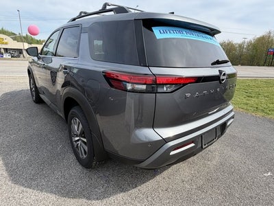 2026 Nissan Pathfinder SL