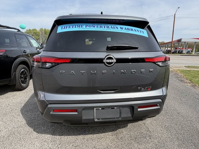2026 Nissan Pathfinder SL