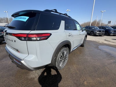 2026 Nissan Pathfinder Platinum