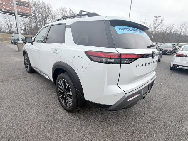 2026 Nissan Pathfinder Platinum