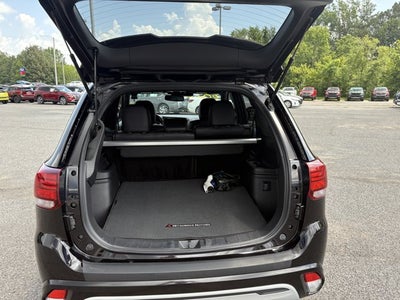 2022 Mitsubishi Outlander PHEV Base