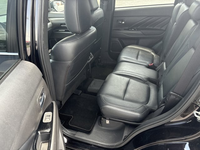 2022 Mitsubishi Outlander PHEV Base